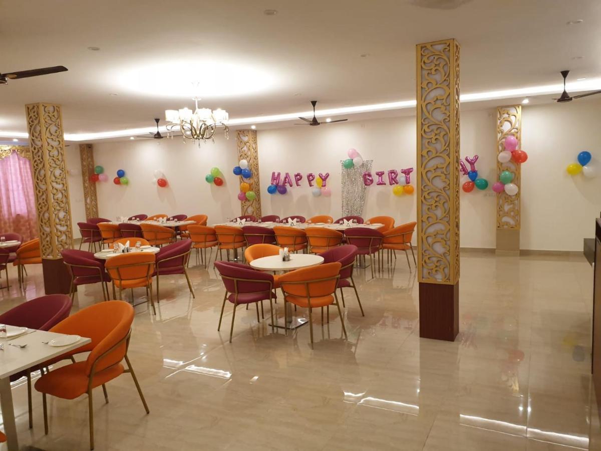 The Neeraj Palace Rishikesh Exterior photo